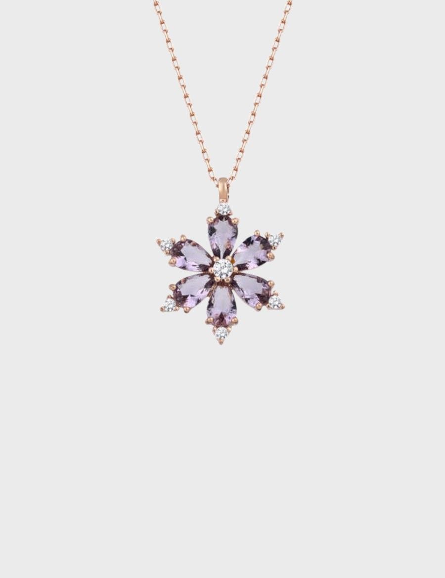 SAKURA BLOOM KOLYE resmi