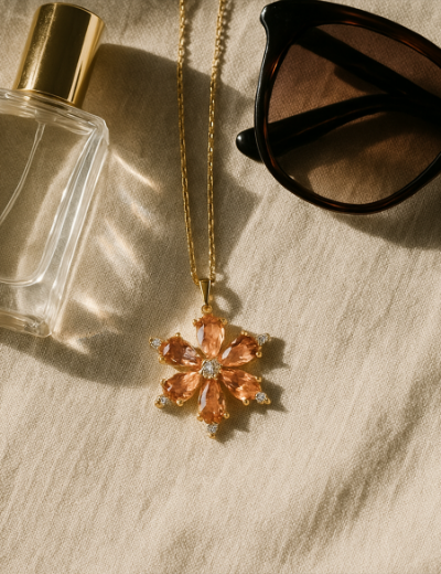 SAKURA BLOOM KOLYE resmi