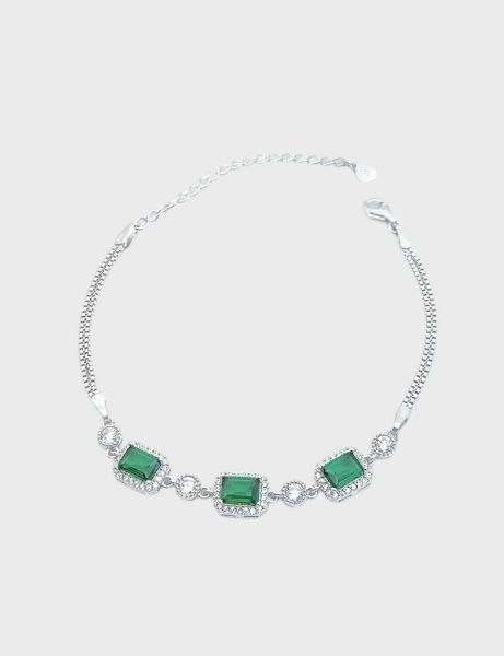 Emerald Charm Bileklik için detayları göster Emerald Charm Bileklik resmi