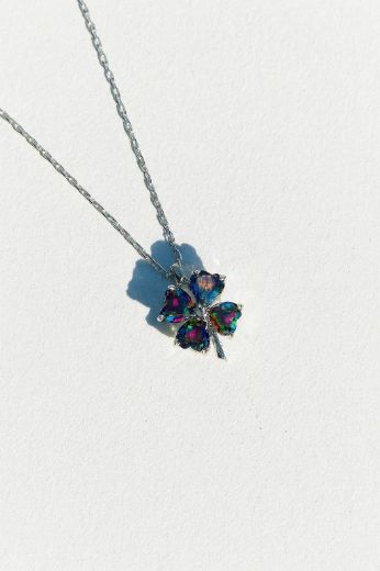 Mystic Clover Kolye resmi