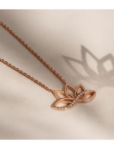 Lotus Bloom Kolye resmi