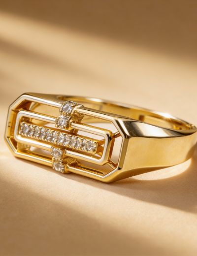 Linear Vault Ring Gold resmi