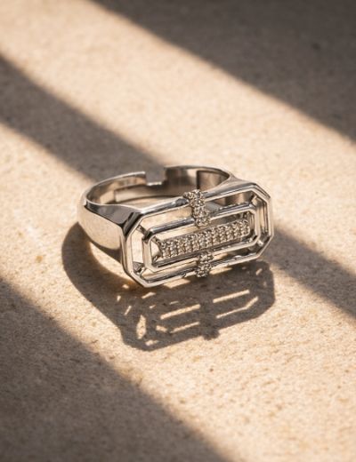 Linear Vault Ring Silver resmi